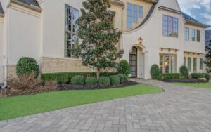 Thin Limestone Veneer Detailing on Houston, TX Home Exterior Trim & Wall